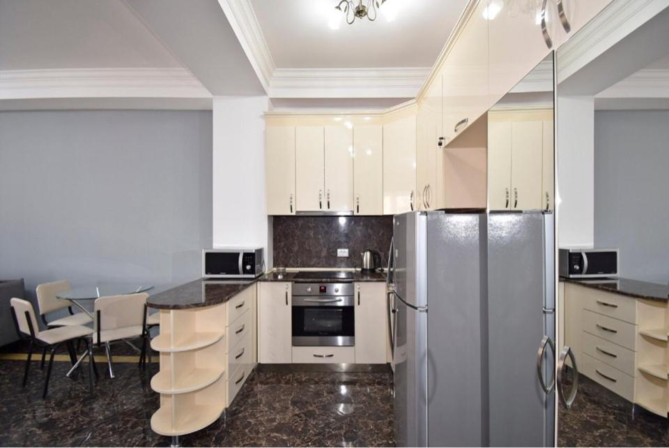 Modern Apartment For Rent In Buzand Street Bu944 يريفان المظهر الخارجي الصورة
