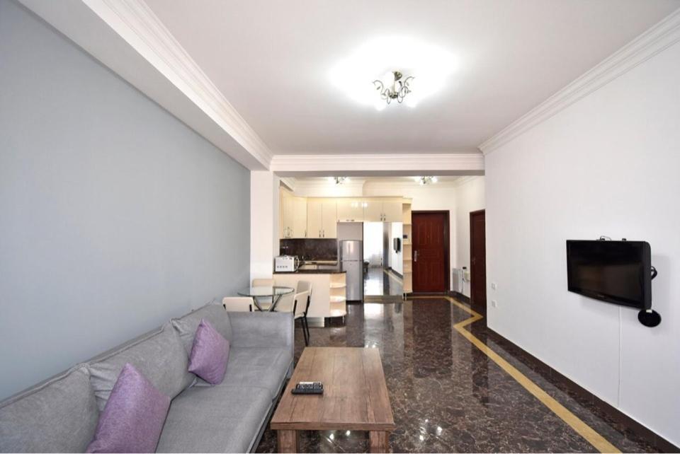 Modern Apartment For Rent In Buzand Street Bu944 يريفان المظهر الخارجي الصورة