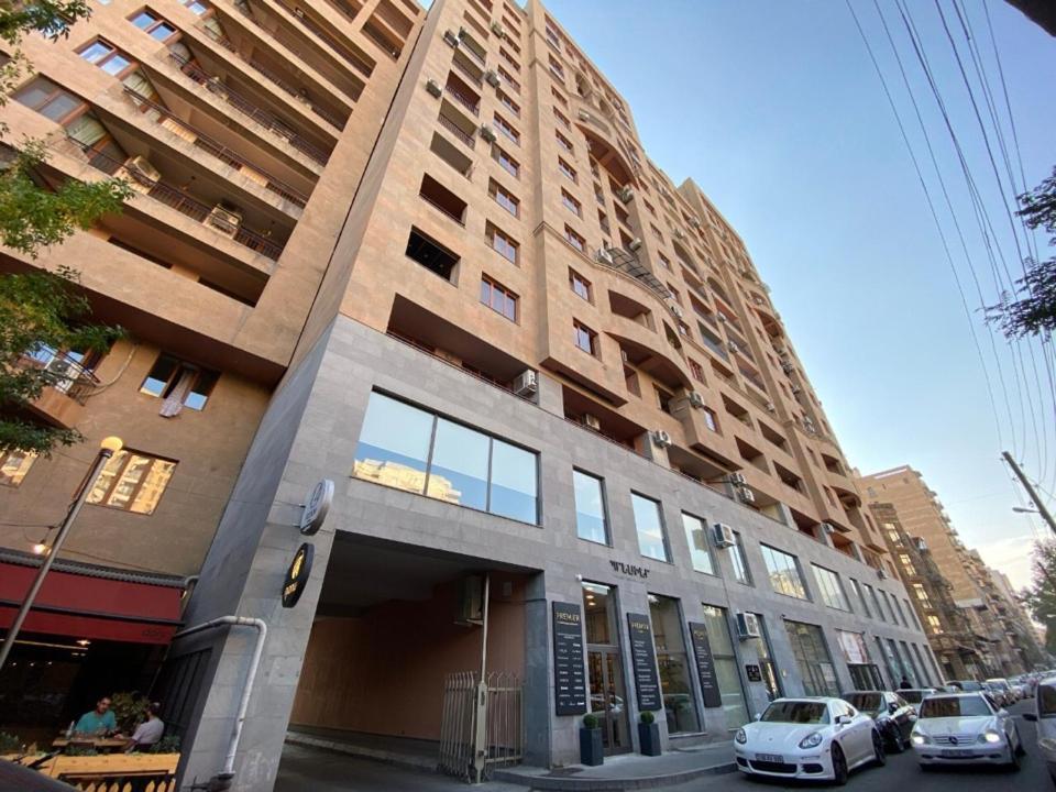 Modern Apartment For Rent In Buzand Street Bu944 يريفان المظهر الخارجي الصورة